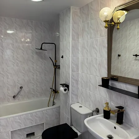 Dw Butik Hotel W Centrum 300M Od Morza *