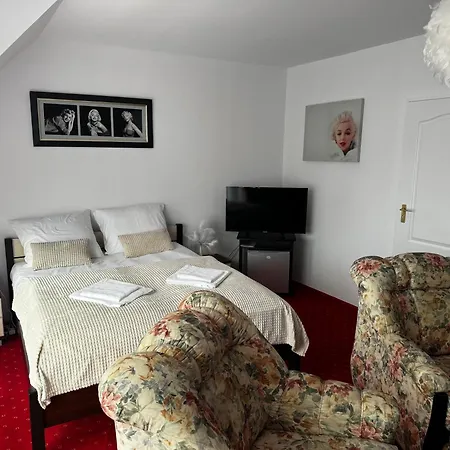 Dw Butik Hotel W Centrum 300M Od Morza *
