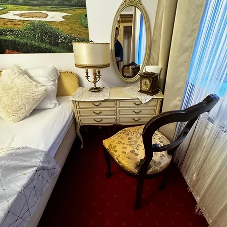 Dw Butik Hotel W Centrum 300M Od Morza *